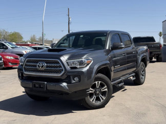 Used 2017 Toyota Tacoma TRD Sport image 1