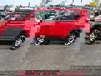 Used 2017 Jeep Renegade Latitude w/ Cold Weather Group image 1