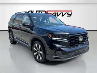 Used 2025 Honda Pilot Elite image 1