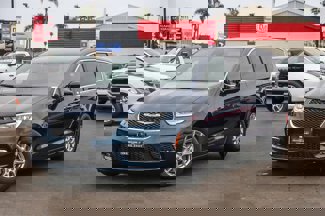 New 2025 Chrysler Pacifica Select image 1
