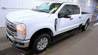 Used 2023 Ford F350 4x4 Crew Cab Super Duty image 1