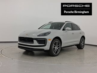 Used 2025 Porsche Macan image 1