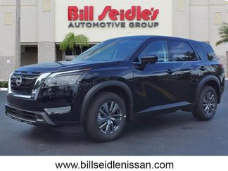 New 2025 Nissan Pathfinder S image 1