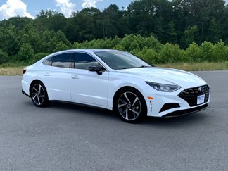 Used 2021 Hyundai Sonata SEL Plus w/ Tech Package image 1