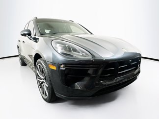 Used 2020 Porsche Macan Turbo image 1