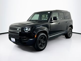 Used 2023 Land Rover Defender 110 S image 1