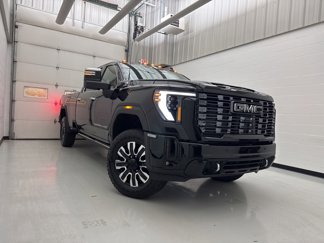 New 2025 GMC Sierra 3500 Denali Ultimate image 1