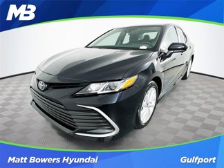 Used 2023 Toyota Camry LE image 1