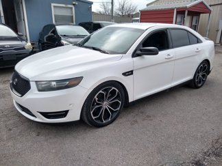 Used 2013 Ford Taurus SHO image 1