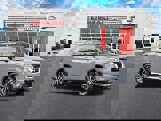 New 2025 Nissan Pathfinder Platinum image 1