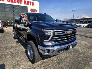 Used 2024 Chevrolet Silverado 2500 LTZ image 1