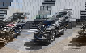 Used 2023 Hyundai Santa Fe SEL Premium image 1