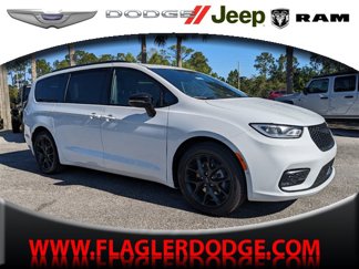 New 2024 Chrysler Pacifica Limited w/ S Appearance Package image 1