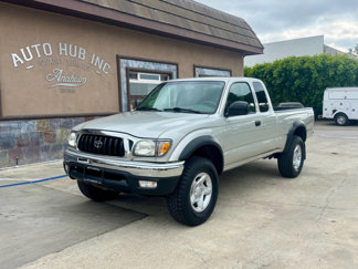 Used 2004 Toyota Tacoma PreRunner image 1