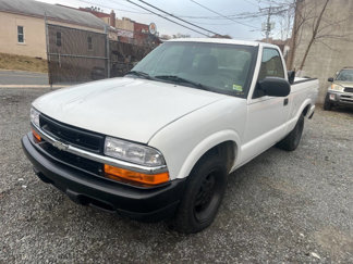 Used 2003 Chevrolet S10 Pickup 2WD Regular Cab image 1