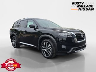 New 2025 Nissan Pathfinder Platinum image 1