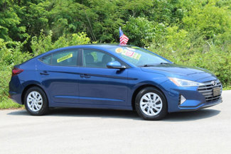 Used 2019 Hyundai Elantra SE image 1