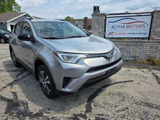 Used 2016 Toyota RAV4 LE image 1
