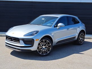 Used 2025 Porsche Macan image 1
