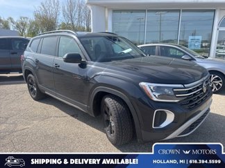 Used 2024 Volkswagen Atlas Peak Edition SEL image 1