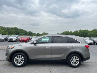 Used 2016 Kia Sorento LX w/ LX Convenience Package image 1