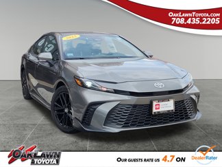 Certified 2025 Toyota Camry SE image 1