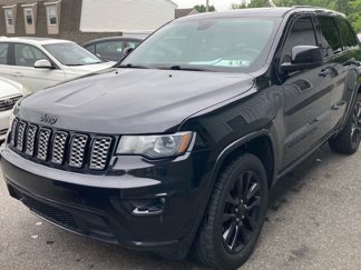 Used 2018 Jeep Grand Cherokee Altitude image 1