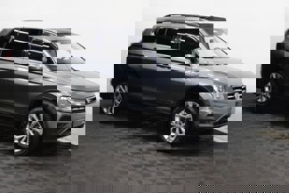 Used 2019 Volkswagen Tiguan SE w/ Panoramic Sunroof Package image 1
