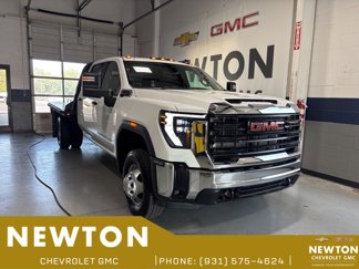 New 2025 GMC Sierra 3500 Pro w/ Convenience Package image 1
