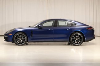 Used 2021 Porsche Panamera 4 image 1