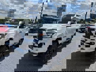 Used 2023 Toyota Tacoma Limited image 1