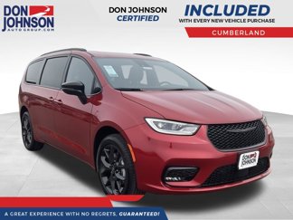New 2025 Chrysler Pacifica Limited w/ Uconnect Theater Family Group image 1