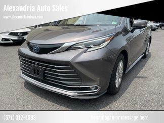 Used 2021 Toyota Sienna Platinum image 1