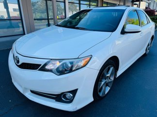 Used 2014 Toyota Camry SE image 1