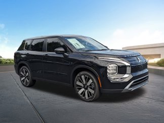 New 2025 Mitsubishi Outlander SE image 1