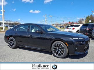 New 2025 BMW 740i xDrive image 1