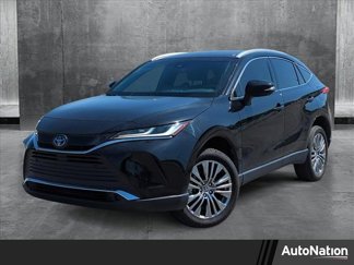 Used 2022 Toyota Venza XLE image 1
