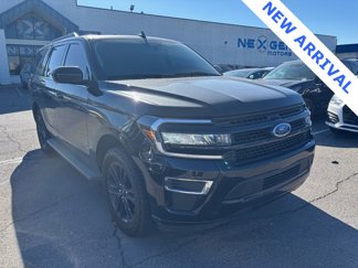 Used 2024 Ford Expedition XLT image 1