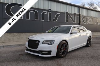 Used 2023 Chrysler 300 C image 1