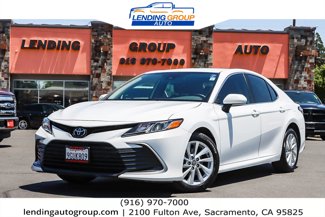 Used 2023 Toyota Camry LE image 1