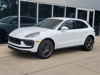 Used 2024 Porsche Macan image 1