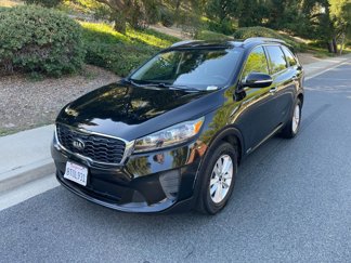 Used 2019 Kia Sorento LX w/ LX Convenience Package image 1