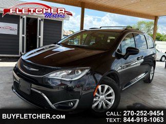 Used 2019 Chrysler Pacifica Touring-L image 1