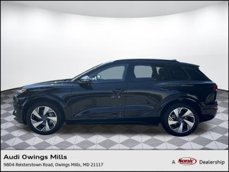 New 2025 Audi Q6 e-tron Prestige image 1