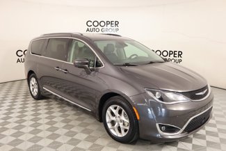 Used 2019 Chrysler Pacifica Touring-L Plus w/ Advanced Safetytec Group image 1