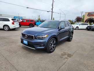 Used 2020 Volvo XC40 T5 Inscription w/ Protection Package image 1