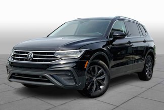 Used 2023 Volkswagen Tiguan SE image 1