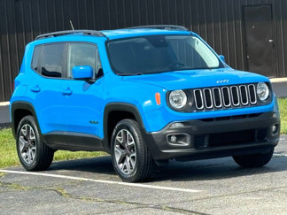 Used 2015 Jeep Renegade Latitude w/ Popular Equipment Group image 1