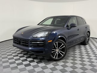 Certified 2025 Porsche Cayenne image 1