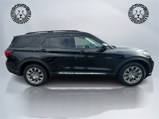 Used 2025 Ford Explorer Active w/ Active Comfort Package image 1